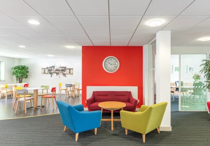 Industrial Unit in Chichester - photo 4